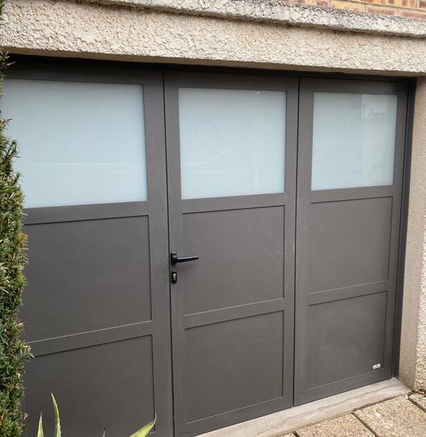 Porte de garage battante